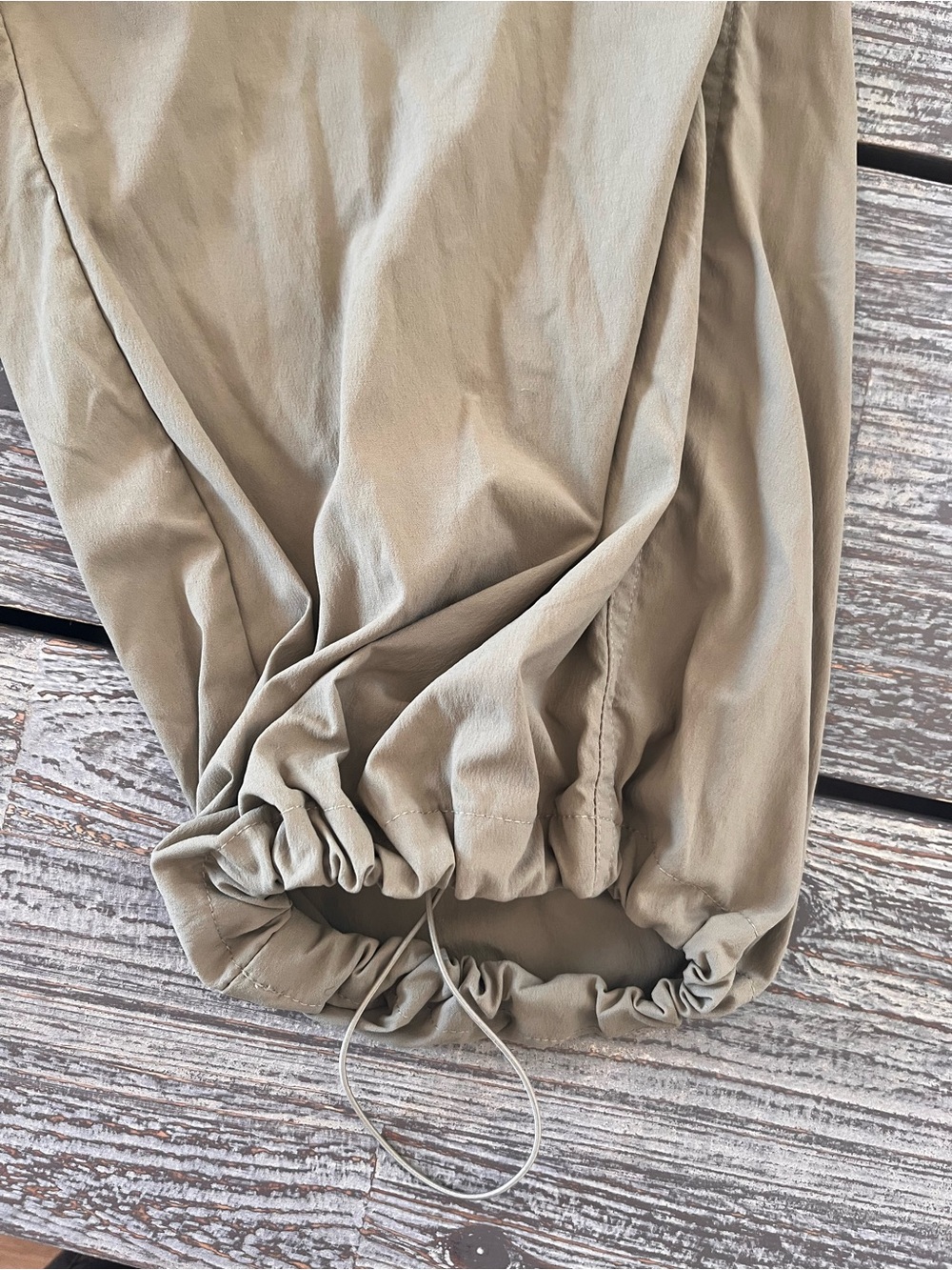 ATHLETA khaki jumpsuit, size L. - Picture 10 of 10